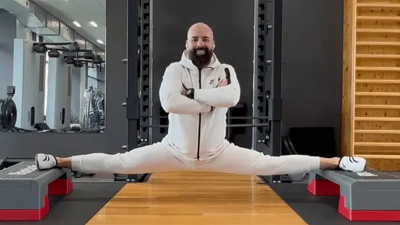 Hyperbolic Stretching